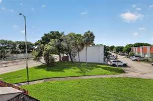 500 NW 107th Ave, Miami, FL 33172 - Photo 33