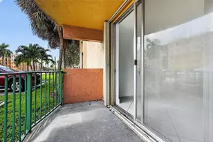 9360 Fontainebleau Blvd, Miami, FL 33172 - Photo 29