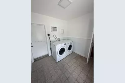 955 E 1st St #0, Hialeah, FL 33010 - Photo 11