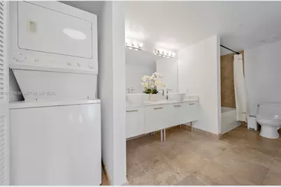 41 SE 5th St #1407, Miami, FL 33131 - Photo 21