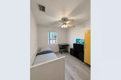 8260 SW 27th Ter, Miami, FL 33155 - Photo 9