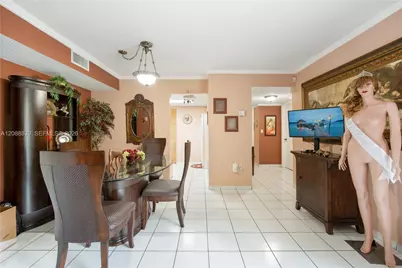 2075 SW 122nd Ave #130, Miami, FL 33175 - Photo 5