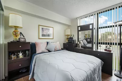 2075 SW 122nd Ave #130, Miami, FL 33175 - Photo 13