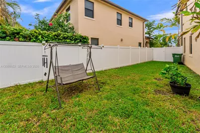 3573 W 106th Ter, Hialeah, FL 33018 - Photo 47