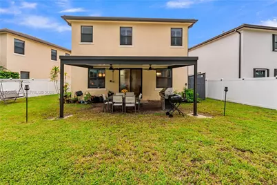 3573 W 106th Ter, Hialeah, FL 33018 - Photo 45