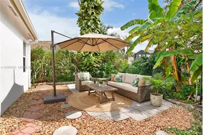 523 Stonemont Dr, Weston, FL 33326 - Photo 13