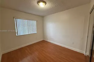 3559 W 71st Terrace, Hialeah, FL 33018 - Photo 7