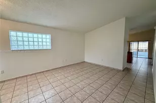3559 W 71st Terrace, Hialeah, FL 33018 - Photo 17
