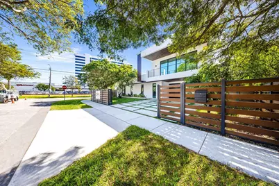 300 NE 48th St, Miami, FL 33137 - Photo 31