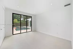 300 NE 48th St, Miami, FL 33137 - Photo 23