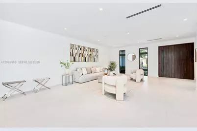 300 NE 48th St, Miami, FL 33137 - Photo 5