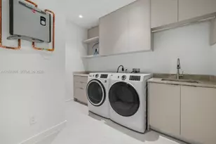 300 NE 48th St, Miami, FL 33137 - Photo 27