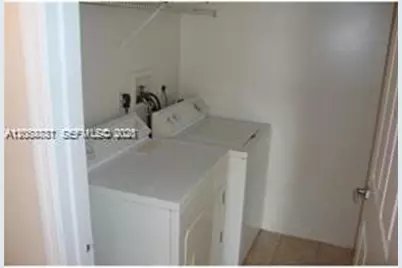 155 NW 96th Ter #2-202, Pembroke Pines, FL 33024 - Photo 11