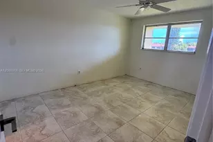 2940 NE 203rd St, Aventura, FL 33180 - Photo 9
