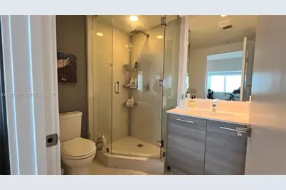 650 NE 32nd St #2003, Miami, FL 33137 - Photo 25
