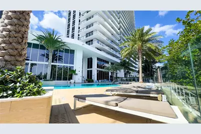 16385 Biscayne Blvd #707, North Miami Beach, FL 33160 - Photo 27