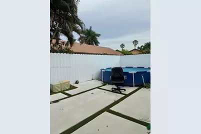 1401 NW 122nd Ave, Pembroke Pines, FL 33026 - Photo 19