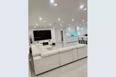 1401 NW 122nd Ave, Pembroke Pines, FL 33026 - Photo 3