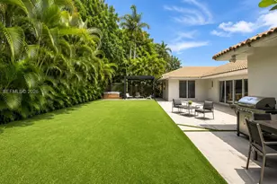 1835 NE 212th Terrace, Miami, FL 33179 - Photo 31