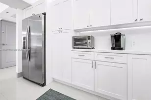 3675 N Country Club Dr, Aventura, FL 33180 - Photo 13