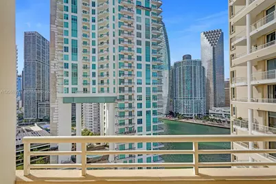 888 Brickell Key Dr #1901, Miami, FL 33131 - Photo 3