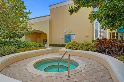 888 Brickell Key Dr #1901, Miami, FL 33131 - Photo 15