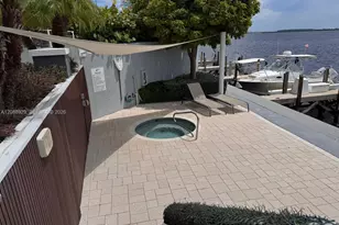 200 SE 15th Rd, Miami, FL 33129 - Photo 13