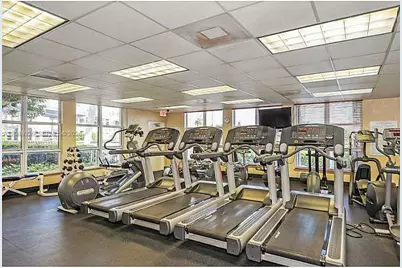 2000 Island Blvd #808, Aventura, FL 33160 - Photo 33