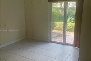 2447 NE 14th St, Pompano Beach, FL 33062 - Photo 11