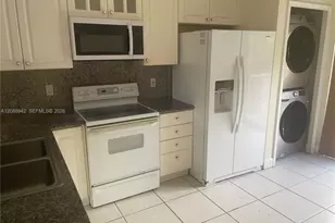2447 NE 14th St, Pompano Beach, FL 33062 - Photo 17