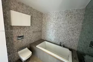 88 SW 7th St, Miami, FL 33130 - Photo 29