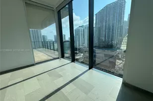 88 SW 7th St, Miami, FL 33130 - Photo 25