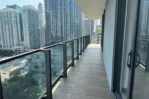 88 SW 7th St, Miami, FL 33130 - Photo 11