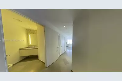 88 SW 7th St #1711, Miami, FL 33130 - Photo 13