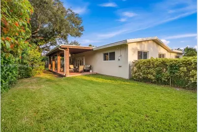 9125 SW 65th St, Miami, FL 33173 - Photo 5