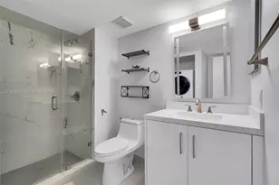 150 Lakeview Dr, Weston, FL 33326 - Photo 23