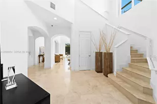 1490 Cleveland Rd, Miami Beach, FL 33141 - Photo 5