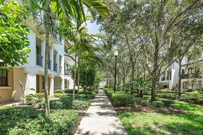 11343 SW 14th St, Pembroke Pines, FL 33025 - Photo 3