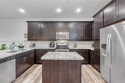 11343 SW 14th St, Pembroke Pines, FL 33025 - Photo 19