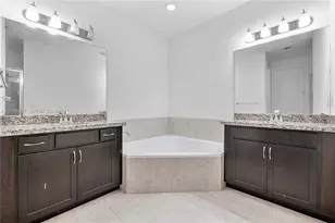 11343 SW 14th St, Pembroke Pines, FL 33025 - Photo 27