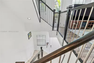 11343 SW 14th St, Pembroke Pines, FL 33025 - Photo 9