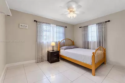 304 SW 68th Ave, Pembroke Pines, FL 33023 - Photo 27