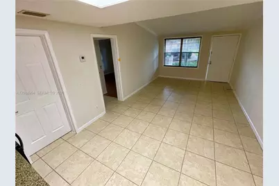 7210 Southgate Blvd #7210, Tamarac, FL 33321 - Photo 9