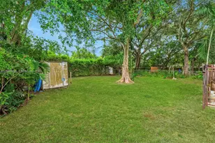 340 NW 128th St, North Miami, FL 33168 - Photo 3
