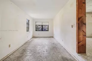 340 NW 128th St, North Miami, FL 33168 - Photo 17