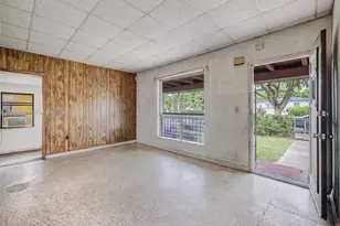 340 NW 128th St, North Miami, FL 33168 - Photo 9