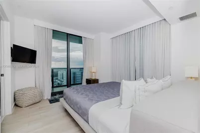 1300 S Miami Ave #2210, Miami, FL 33130 - Photo 17
