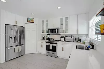 20831 NW 22nd Ct, Pembroke Pines, FL 33029 - Photo 25
