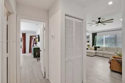 20831 NW 22nd Ct, Pembroke Pines, FL 33029 - Photo 11