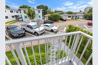 926 79th Ter #8, Miami Beach, FL 33141 - Photo 7